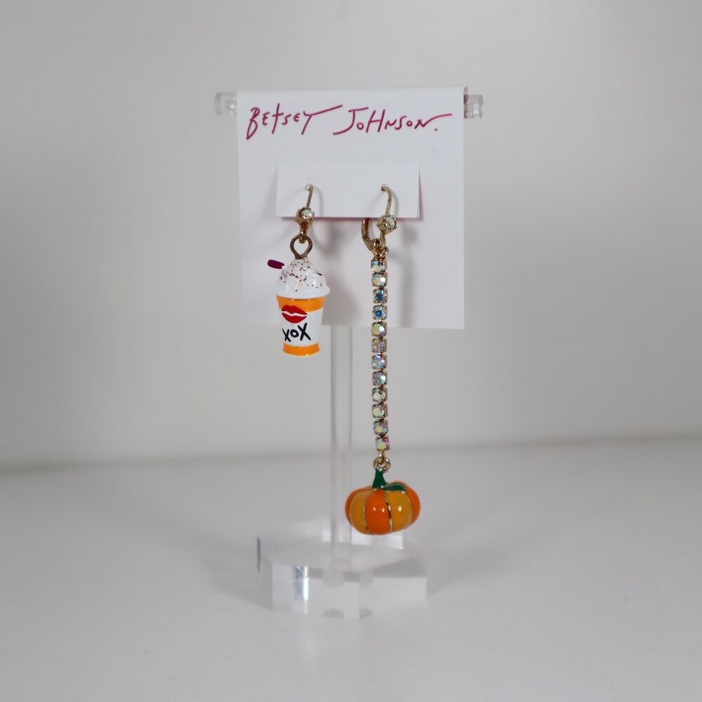 BETSEY JOHNSON Pumpkin Spice Latte Mismatched Fall/Autumn Earrings NWT